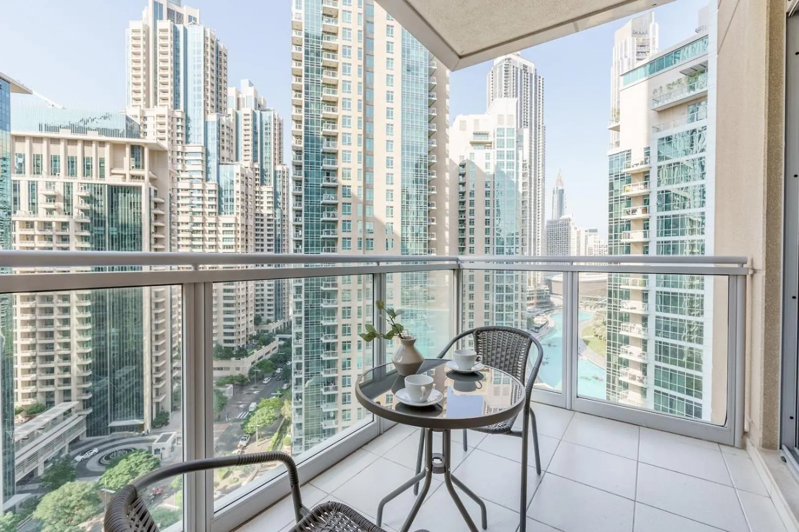 Guestready - Modern White With Dubai Fountain View Apartment